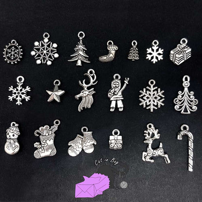 Christmas collection - 19 silver tone charms Christmas theme