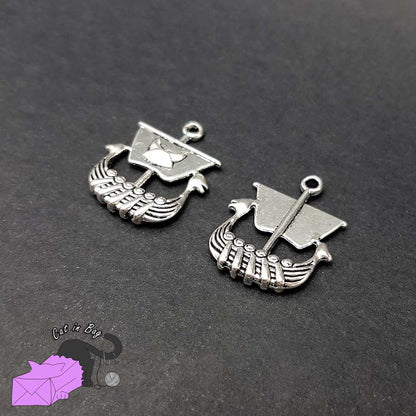 2 charms with viking boat, Drakkar