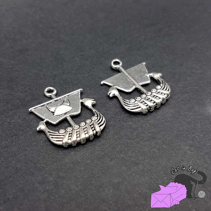 2 charms with viking boat, Drakkar